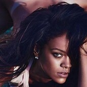 Ιnstagram vs Rihanna! Προειδοποίηση για τις γυμνές φωτογραφίες