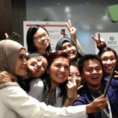 Τέλος τα τεντωμένα χέρια και τα κομμένα κεφάλια