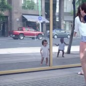 Μωρά κάνουν breakdance 