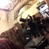 Το ξύλο της χρονιάς έπεσε σε ελληνική ταβέρνα!