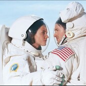 Η πρώτη τσόντα στο διάστημα