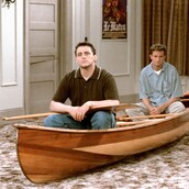 Κάποιος υπολόγισε πόσα λεφτά χρωστάει ο Τζόι στον Τσάντλερ