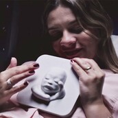 Μια τυφλή μητέρα «είδε» το αγέννητο μωρό της για πρώτη φορά 