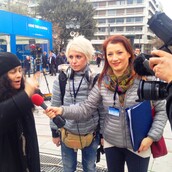 #ekloges2015 - H Eλένη Λουκά βρίσκεται στο Σύνταγμα, αλλά δεν είναι καθόλου χαρούμενη