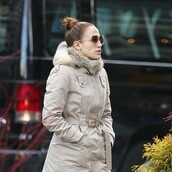 H Jennifer Lopez είναι μια χαρά και χωρίς καθόλου μακιγιάζ