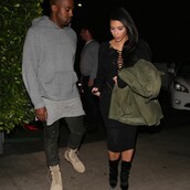 Η Κιμ με "furkini" και ο 12χρονος Κάνιε που απαγγέλλει Μάρτιν Λούθερ Κινγκ