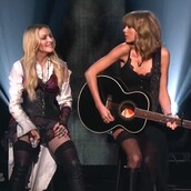 H εμφάνιση έκπληξη της Madonna με την Taylor Swift (Βίντεο)