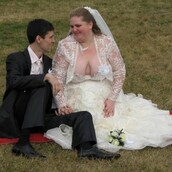 Oι 25 πιο εξωφρενικές νύφες και γαμπροί των καιρών μας