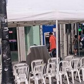 Η τράπεζα που έφτιαξε χώρο αναμονής για το ATM της!