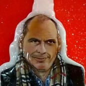 Ο Βαρουφάκης έγινε Πασχαλινή Λαμπάδα