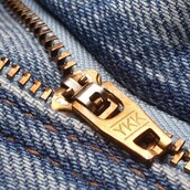 Να γιατί σχεδόν σε όλα σου τα ρούχα το φερμουάρ γράφει ΥΚΚ