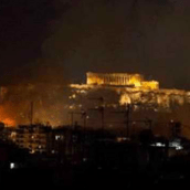 Η μέρα που ο κόσμος προσπάθησε να μπει στη βουλή