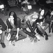 10 Δικαιολογίες για να μη βγείτε Σάββατο βράδυ