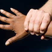 Νομίζεις ότι δεν είσαι ρατσιστής