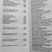 Εν τω μεταξύ στη Μύκονο...