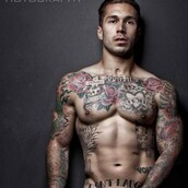 Σέξι, ακρωτηριασμένοι και περήφανοι: Νέες φωτογραφίες βετεράνων πολέμου που φωτογραφίζονται γυμνοί