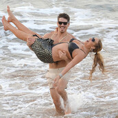 Η Μαράια Κάρει έχει νέο αγόρι, αλλά αυτό έγινε γνωστό με σχεδόν ντροπιαστικό τρόπο