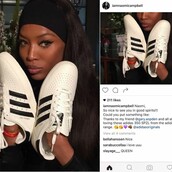 H Nαόμι Κάμπελ προσπαθεί να προωθήσει την adidas στο instagram και κάνει επική γκάφα