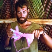 SURVIVOR: Η στιγμή που ο Χανταμπάκης χλευάζει την Παπαδοπούλου μόλις έγινε λίγο χειρότερη