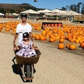 Oι Μπέκαμ έβαλαν τα Γκούτσι τους και πήγαν για κολοκύθες