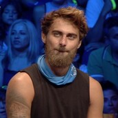 Η παρουσιάστρια που χαστούκισε τον Μάριο Πρίαμο Ιωαννίδη μέσα σε club