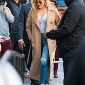 Ντροπή σας, αχάριστα γαϊδούρια - Κανείς δεν πήγε στο opening της Κλόι Καρντάσιαν