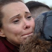 Τα πρώτα Χριστούγεννα- Η συγκινητική καμπάνια για τις πρώτες γιορτές μετά τον θάνατο ενός αγαπημένου