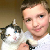 Ο 7χρονος Madden δεχόταν bullying για την εμφάνισή του μέχρι που βρήκε ένα γάτο ίδιο με αυτόν