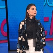 «Να σου πω γλυκιά μου, το ήθος μου δεν το διαπραγματεύομαι»: Έξαλλη η Κατερίνα Καινούργιου με το εξώδικο της Βρισηίδας