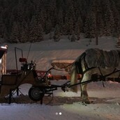 O Ρέμος και τα μπουζούκια στο σαλέ στην Κουρσεβέλ χθες το βράδυ