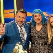 Τι συνέβη όταν η Ζήνα Κουτσελίνη πήγε στις «Σφήκες» του Αρναούτογλου; Η Κατσαρίνη μίλησε για την κομμένη συνέντευξη