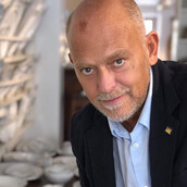 Ο Στέλιος Παρλιάρος