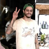 Bye Pitt, hello Pete: Έμιλι Ραταϊκόφσκι και Πιτ Ντέιβιντσον «βγαίνουν»- Τους είδαν στη Νέα Υόρκη