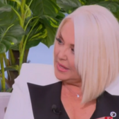 Ρούλα Κορομηλά