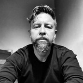 Γιάννης Βαρδής: «Δεν μου πέρασε ποτέ από το μυαλό ότι ο πατέρας μου θα φύγει από τη ζωή»