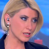 Η Σία Κοσιώνη ζητά από το 2023 όχι άλλες «πλάκα μου κάνετε» φάτσες