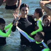 Η Ολυμπία Χοψονίδου βούτηξε να πιάσει τον σταυρό με τα 6 παιδιά της