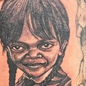 Το πιο αποτυχημένο τατουάζ με την «Wednesday»- Πιο πολύ θυμίζει στον ηθοποιό Samuel L. Jackson