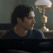 Πότε θα προβληθεί η δεύτερη σεζόν του Maestro – O Παπακαλιάτης αποκαλύπτει παρασκήνια γυρισμάτων