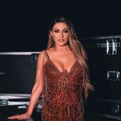 Έλενα Παπαρίζου: Όλα τα παιδιά γεννιούνται άφυλα- Στα 13 είχα αμφιβολίες για τη σεξουαλικότητα