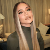 Η Κλόε Καρντάσιαν απάντησε αν της λείπει το παλιό της πρόσωπο