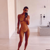 Η Κιμ Καρντάσιαν σε νέο αποτυχημένο photoshop