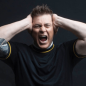 Χρήστος Χολίδης: Μήνυμα στους δράστες που έκλεψαν την μηχανή του- «Θα σας βρω»