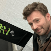 Ο Κρις Έβανς λέει ότι έχει αντιμετωπίσει κάτι «πολύ χειρότερο» από το ghosting