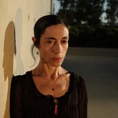 Έλενα Τοπαλίδου: Εγώ αποθεώνω λεκτικά τον άνδρα μου, Νίκο Κουρή, εκείνος με αποθεώνει αλλιώς