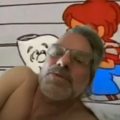 Αμερικανός βουλευτής συμμετείχε σε Zoom ξαπλωμένος και χωρίς μπλούζα – Viral το βίντεο