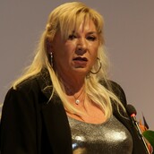 Η Δήμητρα Λιάνη αποχαιρέτισε τον Μίλαν Κούντερα 