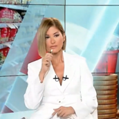 Ράνια Τζίμα: Η αμήχανη στιγμή στο δελτίο ειδήσεων- Πήγε να καπνίσει, δεν κατάλαβε ότι ήταν στον αέρα