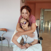 Ελένη Ράντου: Η συγκινητική ανάρτηση για την άνοια- «Δεν θα το ευχόμουν σε κανέναν»