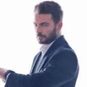 Παντρεύεται ο Γιώργος Αγγελόπουλος-Το προσκλητήριο του γάμου του 